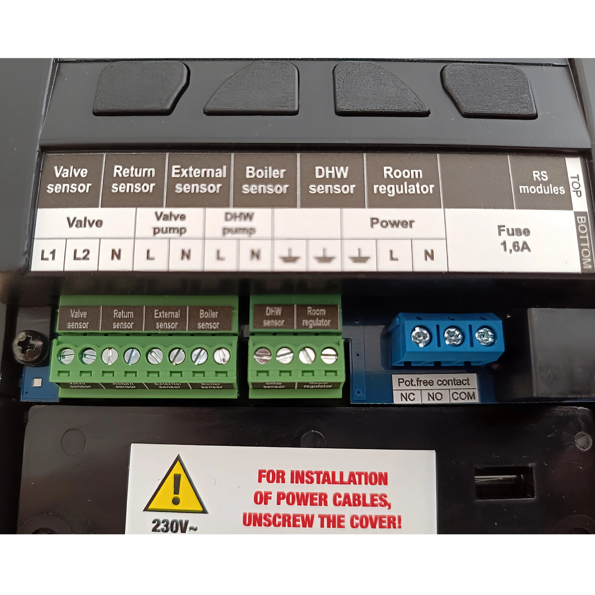 TECH i-1 CWU šildymo kontūro valdiklis kompensuojamas oro sąlygomis – maišymo vožtuvas + karšto vandens siurblys